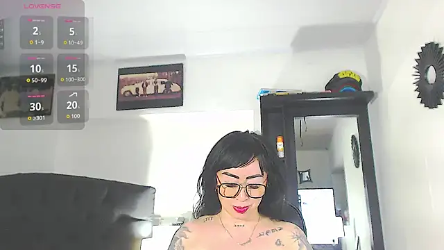Vicky_hotmilf webcam
