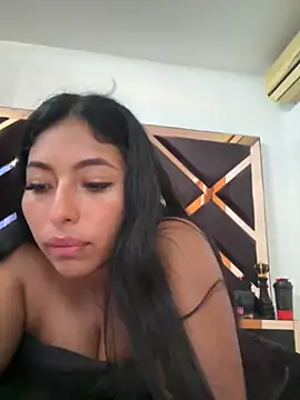 emmyjhonson07 webcam