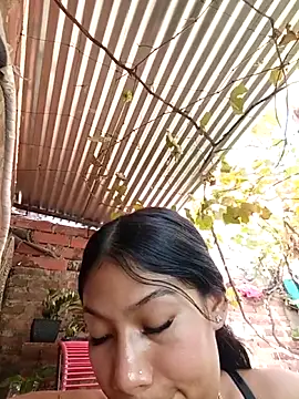 rous-squir - Rous-squir's free webcam