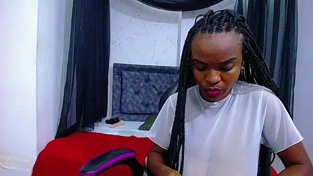 mia__thomson_ webcam