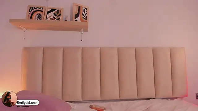 emely_deluxe - Emely_Deluxe's free webcam