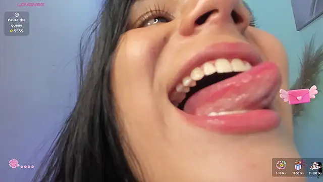 PauliinaBelle_ webcam