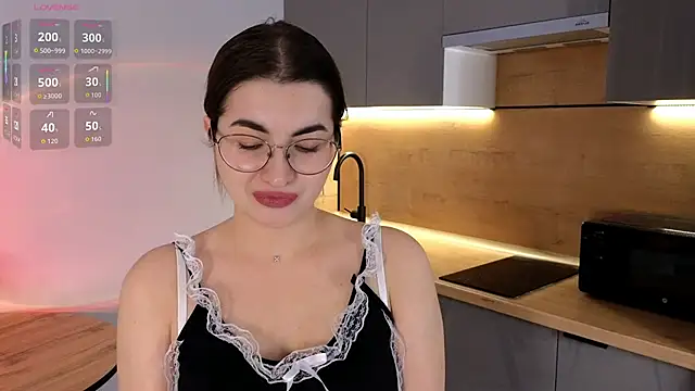 Evelyn_Elliott webcam