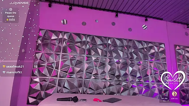 Scarlett_Kiiss webcam