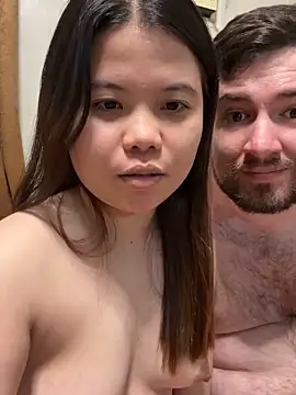 Charming_Chaos webcam