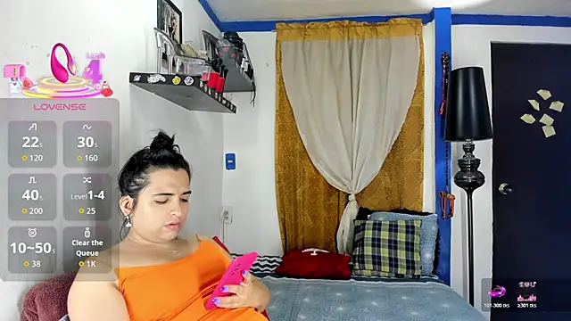 SARAMISHA webcam