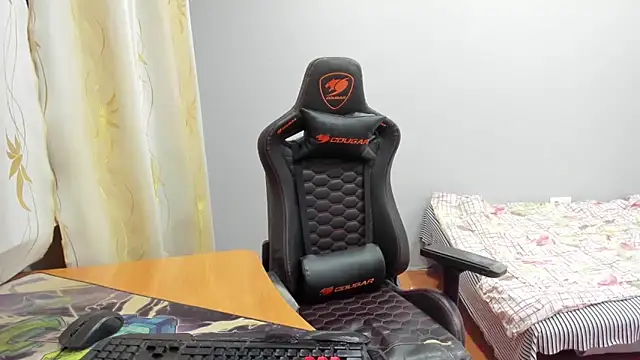 iliaskrislove webcam