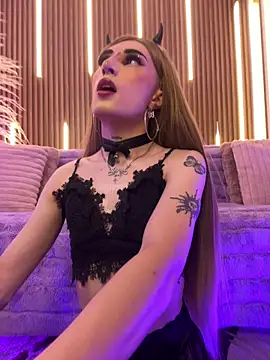 ArianaSantana webcam