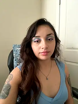 CharmingMaddie webcam