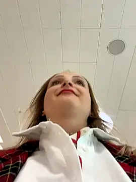 SneakyDomina_Tattii webcam