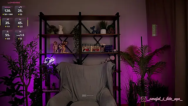 careful_i_bite_nya webcam