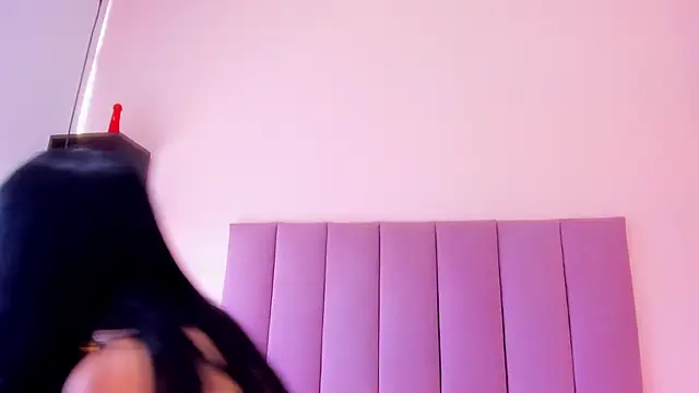 violet_myerrs webcam