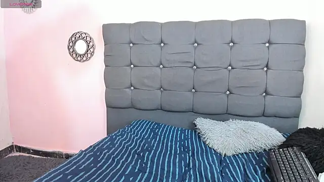  niicolle_0 chat room