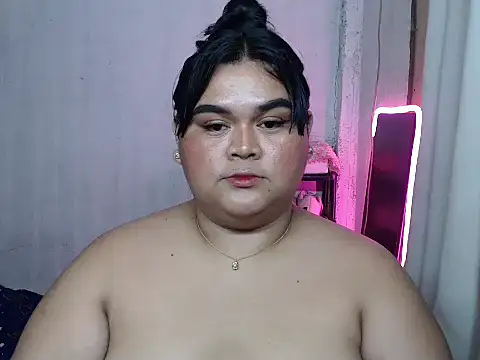 Naughty_alfrea webcam