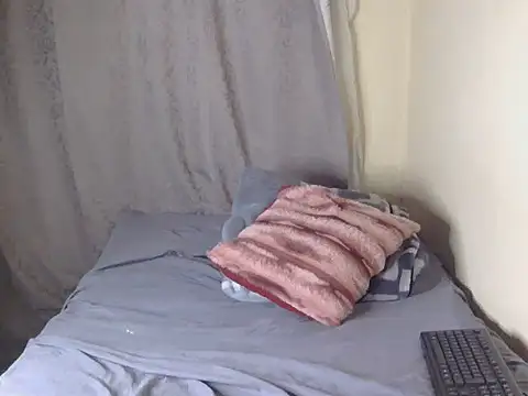 sexy-chubby1 (F young) - finger Ass