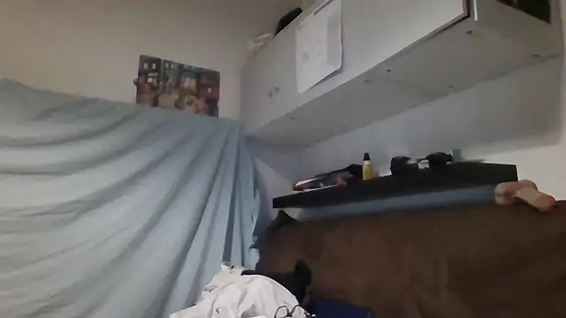 whatYwantMorrre webcam