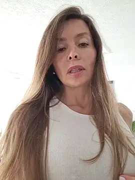 karina_warthon webcam