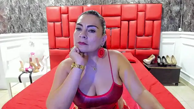 Imyourdirtymilf webcam
