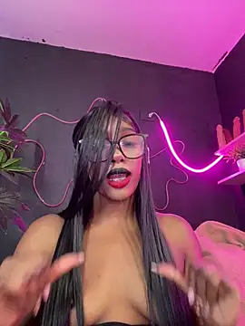 tiffanyystar - TIFFANYYSTAR's free webcam - UK Sex Cams