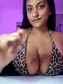 Busty_AriaX webcam