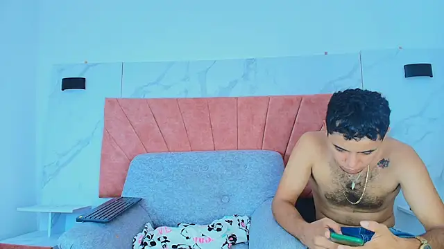 HellAndDante_ webcam