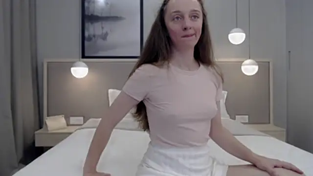 shyschoolgirl - ShySchoolGirl's free webcam - UK Sex Cams