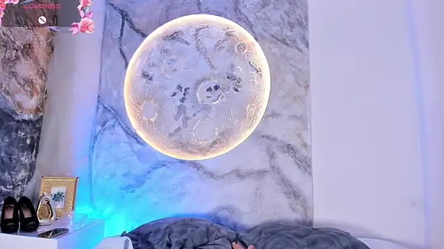 RoxanaBorns_ webcam stripchat model stream image