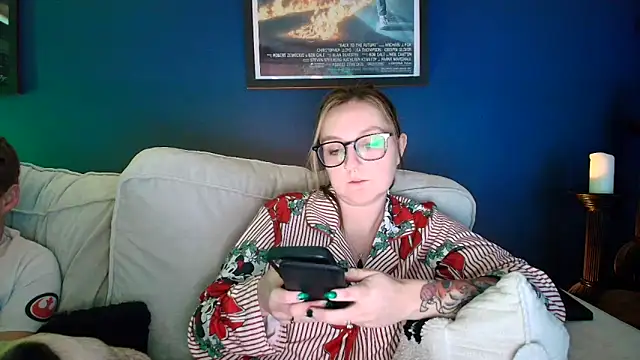 short_sweetpea webcam