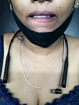 tamil_Monisha webcam