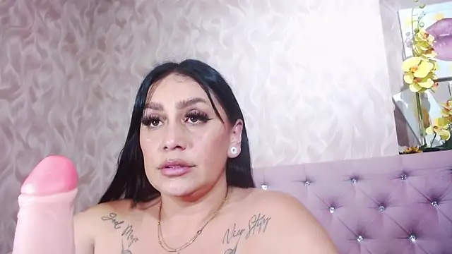 Milf_NaomiBraunx webcam