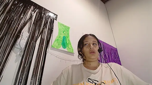 aria_sexxx - Aria_sexxx's free webcam - UK Sex Cams