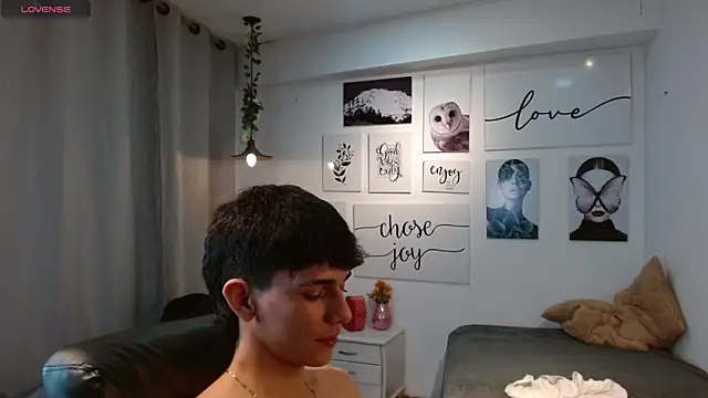 AmethystShadow17 webcam