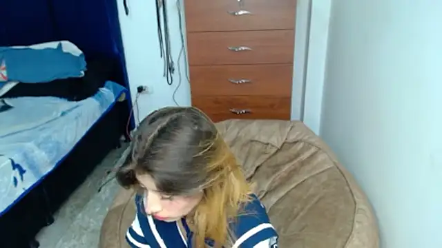 KratosAfroditacs webcam