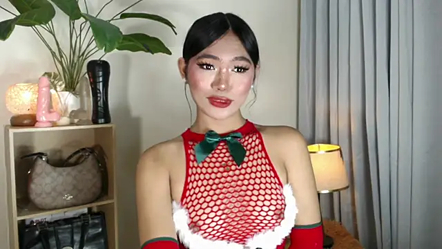 ObsessedmiyaX_moore webcam