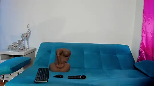 Victoria_Jonness webcam