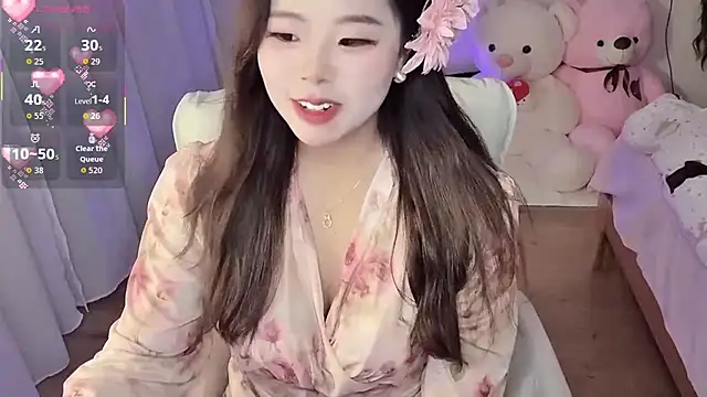 xiaotanbaby (F teen) - 喜破10w粉丝给大家送福利 12:00准时开启24tk插入喷水