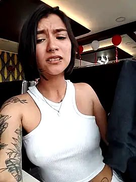 zoe_addiction (F teen) - Pussy fingers public 💦💥