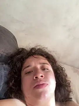 Lucy_YupiSweet webcam