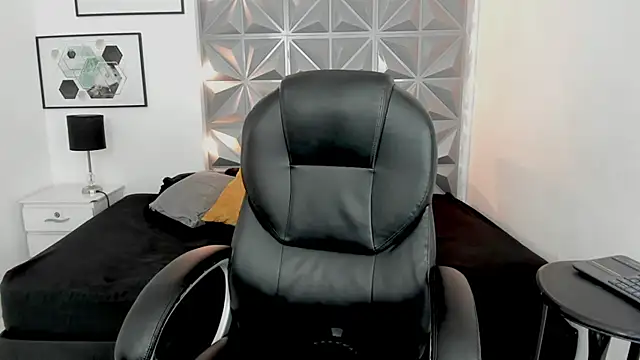 pretty_ariiel webcam