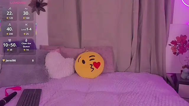 alanaa_gomezz webcam