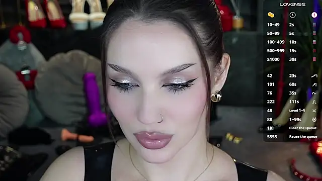 MistressDarsy webcam