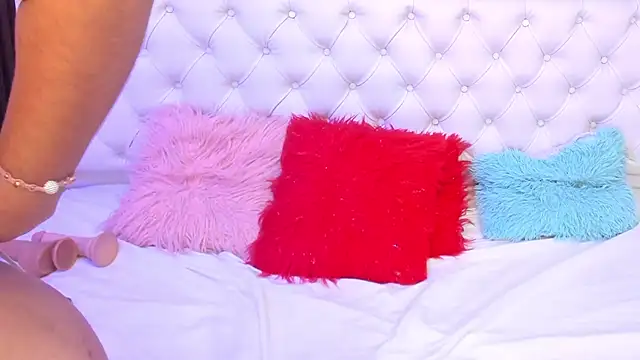 MHONIKBELUCCI webcam