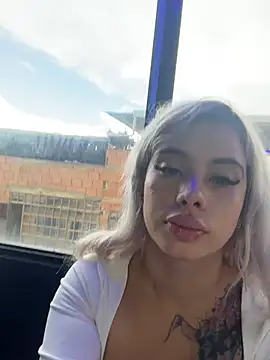 YouCandiSumisa webcam