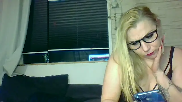 devilsangel13 (G milf) - DeepBJ Start TS CIF (90tk Video) LT WA