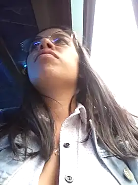 nathaly_12 (G young) - Show oil on my tits in public