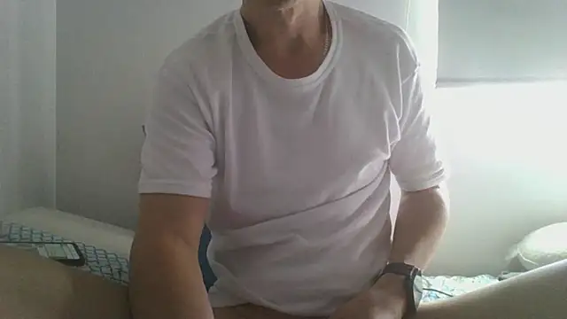carliesexyman webcam