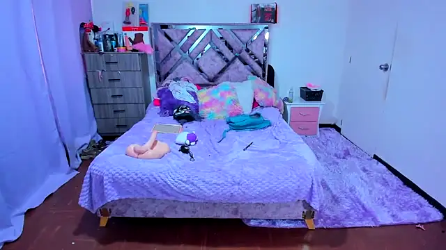 luna_analya - Luna_Analya's free webcam - UK Sex Cams