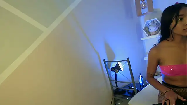 pocahontamoon webcam