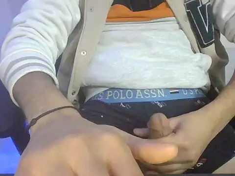 dark_blue90 - Dark_blue90's free webcam - UK Sex Cams