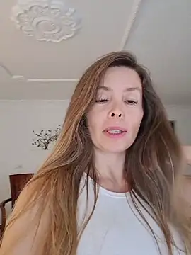 karina_warthon webcam